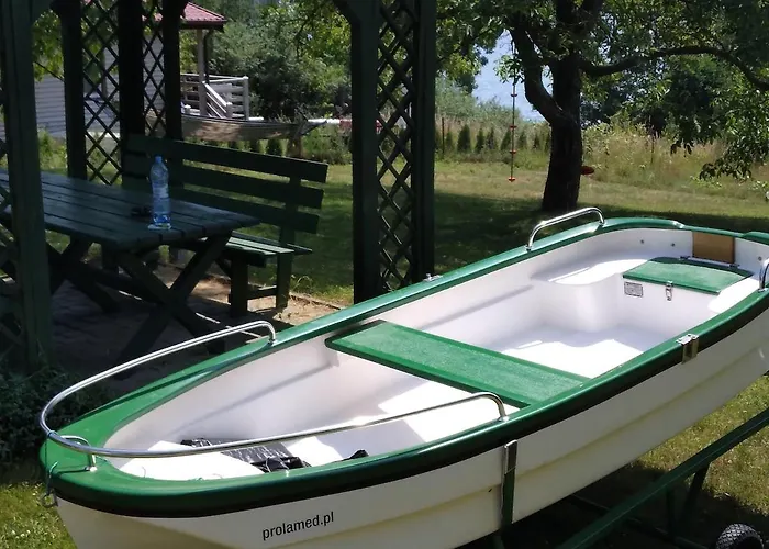 Nad Jeziorem Zajaczkowskim *